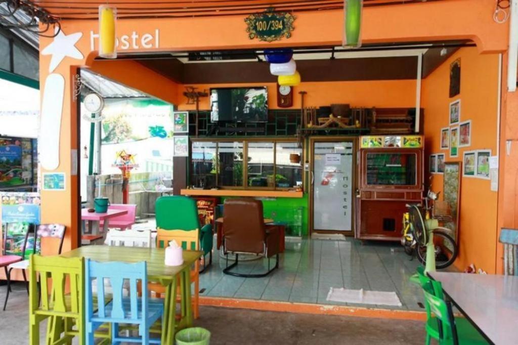 Oyo 586 I Hostel Phuket Kültér fotó
