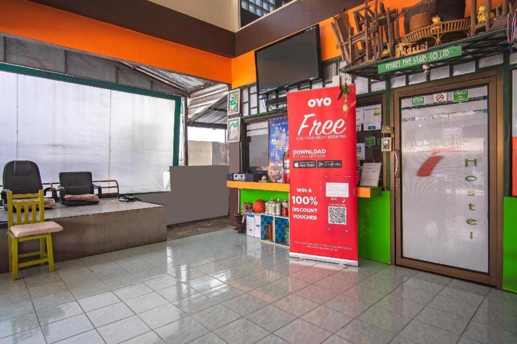 Oyo 586 I Hostel Phuket Kültér fotó