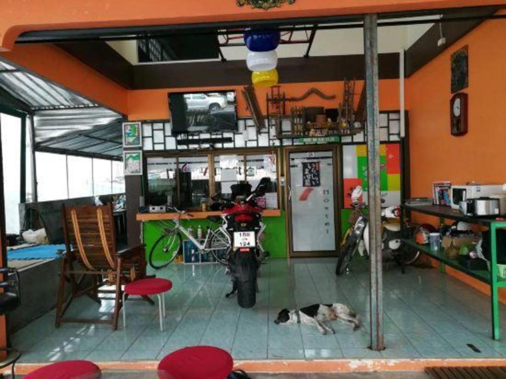 Oyo 586 I Hostel Phuket Kültér fotó