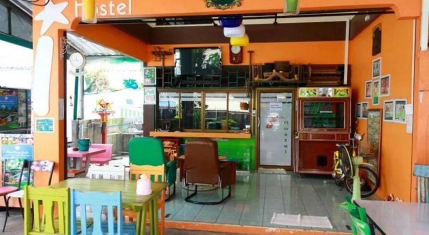 Oyo 586 I Hostel Phuket Kültér fotó